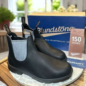 Blundstone 1914 Leather Chelsea Boots Men’s US 10.5 / Women’s 12.5 AU 9.5 Unisex
